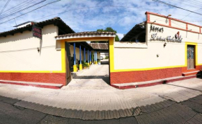 Отель Hotel Lirice Colonial  Комитан Де Домингес